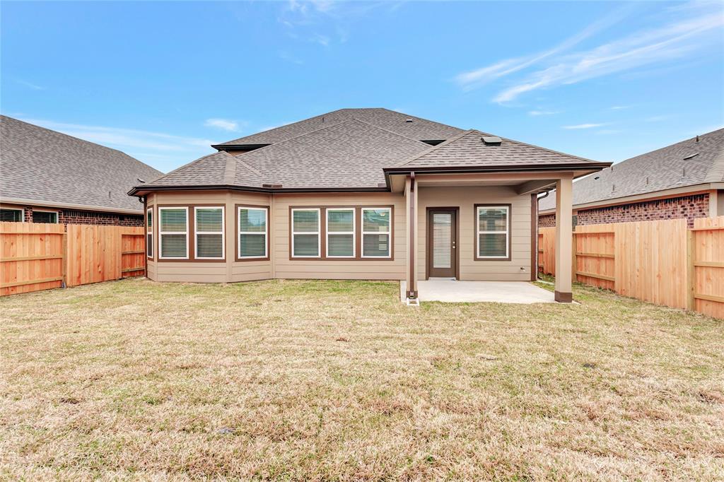 10013 2 Deussen Lane, Texas City, Texas 77591, 4 Bedrooms Bedrooms, 7 Rooms Rooms,3 BathroomsBathrooms,Single-family,For Sale,Deussen,42319404