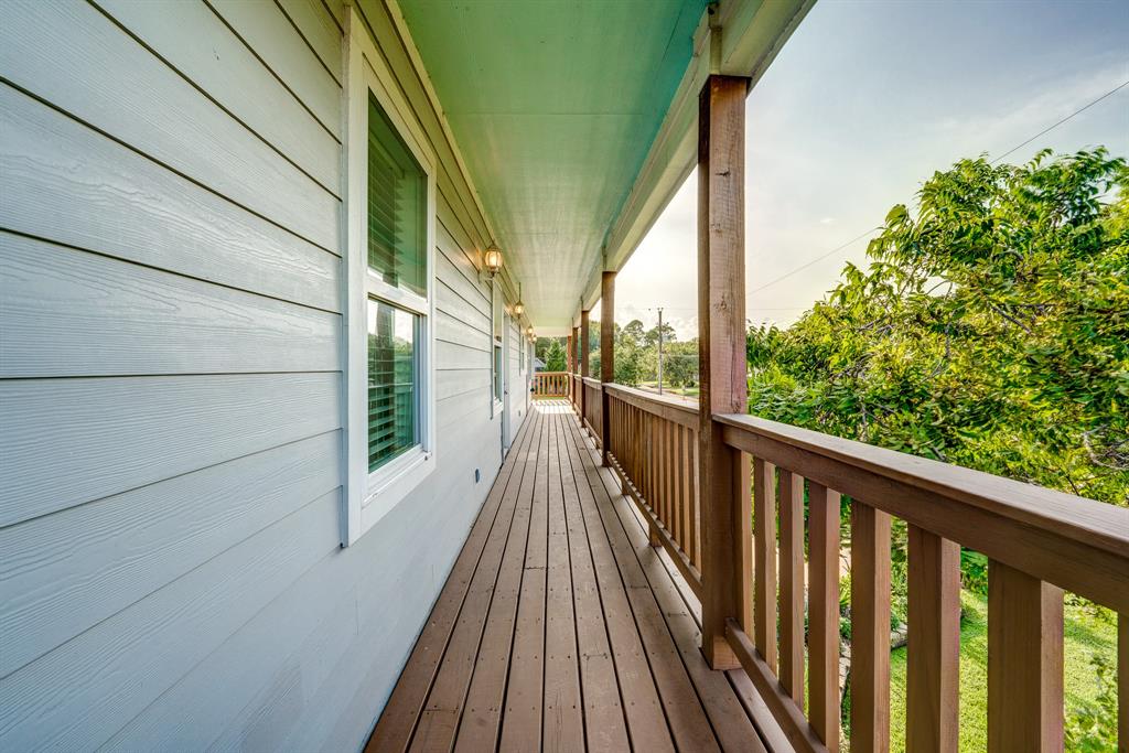 303 2 Youpon Drive, Seabrook, Texas 77586, 3 Bedrooms Bedrooms, 8 Rooms Rooms,3 BathroomsBathrooms,Single-family,For Sale,Youpon,61440048