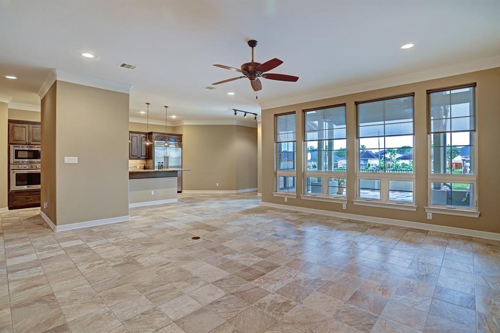 622 2 Appia Drive, Kemah, Texas 77565, 4 Bedrooms Bedrooms, 10 Rooms Rooms,3 BathroomsBathrooms,Single-family,For Sale,Appia,63389011