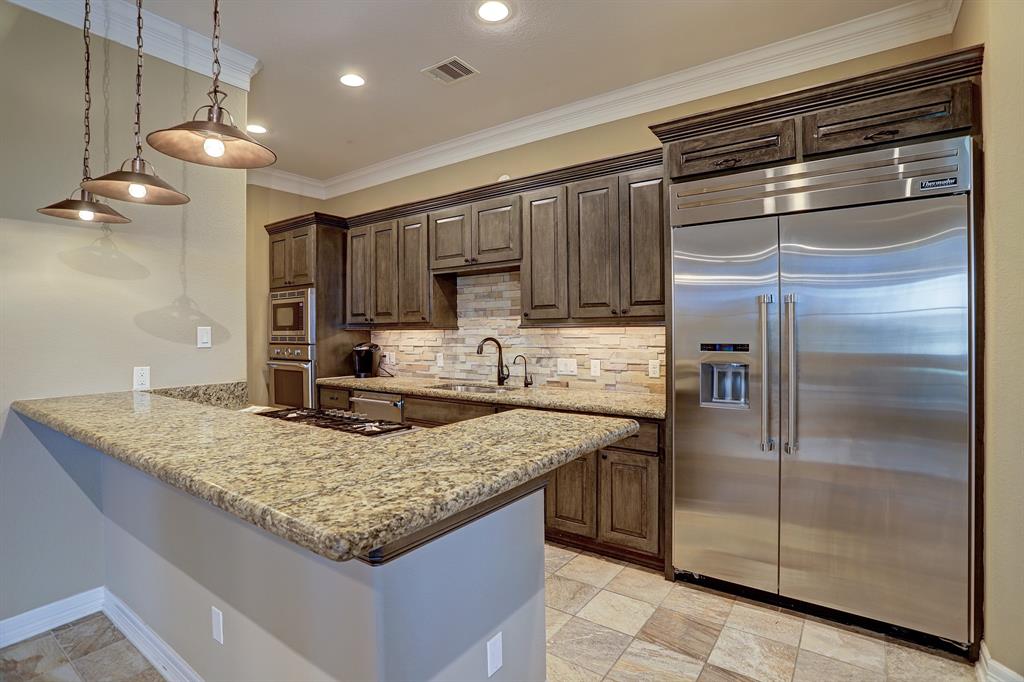 622 2 Appia Drive, Kemah, Texas 77565, 4 Bedrooms Bedrooms, 10 Rooms Rooms,3 BathroomsBathrooms,Single-family,For Sale,Appia,63389011