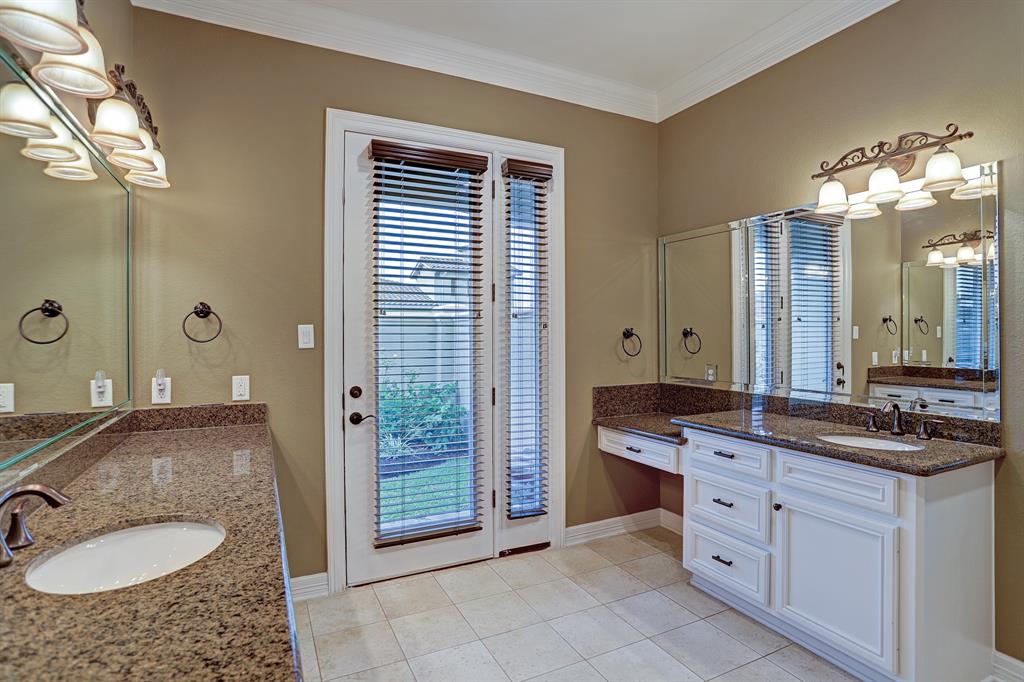 622 2 Appia Drive, Kemah, Texas 77565, 4 Bedrooms Bedrooms, 10 Rooms Rooms,3 BathroomsBathrooms,Single-family,For Sale,Appia,63389011