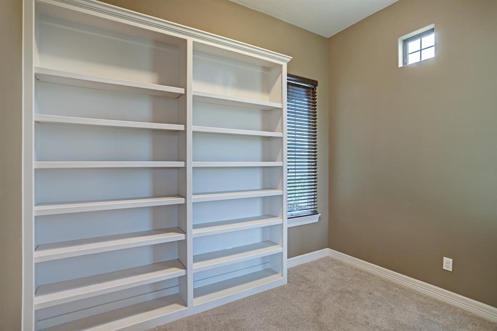 622 2 Appia Drive, Kemah, Texas 77565, 4 Bedrooms Bedrooms, 10 Rooms Rooms,3 BathroomsBathrooms,Single-family,For Sale,Appia,63389011