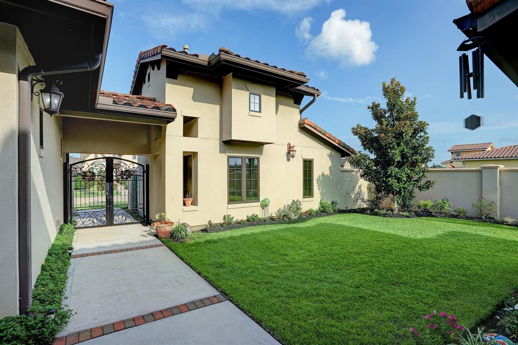 622 2 Appia Drive, Kemah, Texas 77565, 4 Bedrooms Bedrooms, 10 Rooms Rooms,3 BathroomsBathrooms,Single-family,For Sale,Appia,63389011