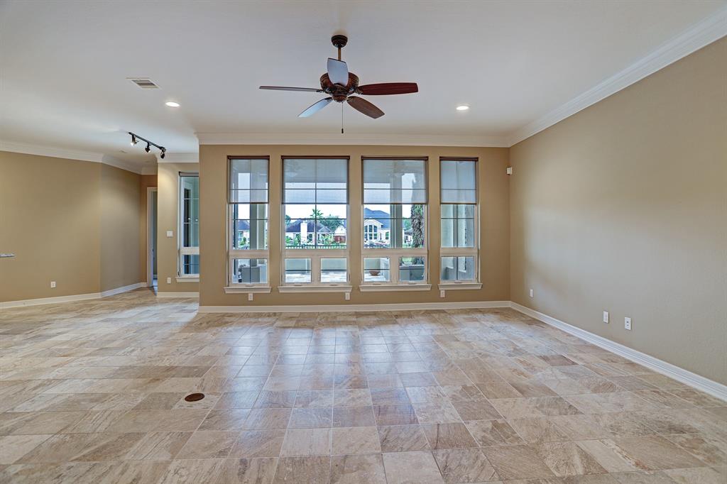 622 2 Appia Drive, Kemah, Texas 77565, 4 Bedrooms Bedrooms, 10 Rooms Rooms,3 BathroomsBathrooms,Single-family,For Sale,Appia,63389011