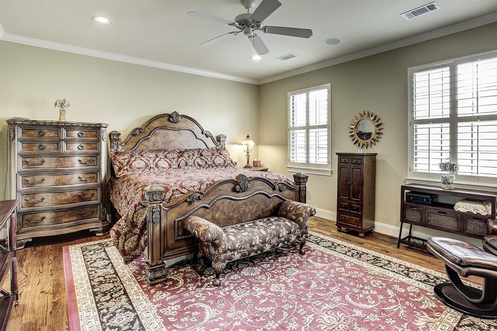1914 3 Bell Street, Houston, Texas 77019, 3 Bedrooms Bedrooms, 6 Rooms Rooms,3 BathroomsBathrooms,Single-family,For Sale,Bell,79626078