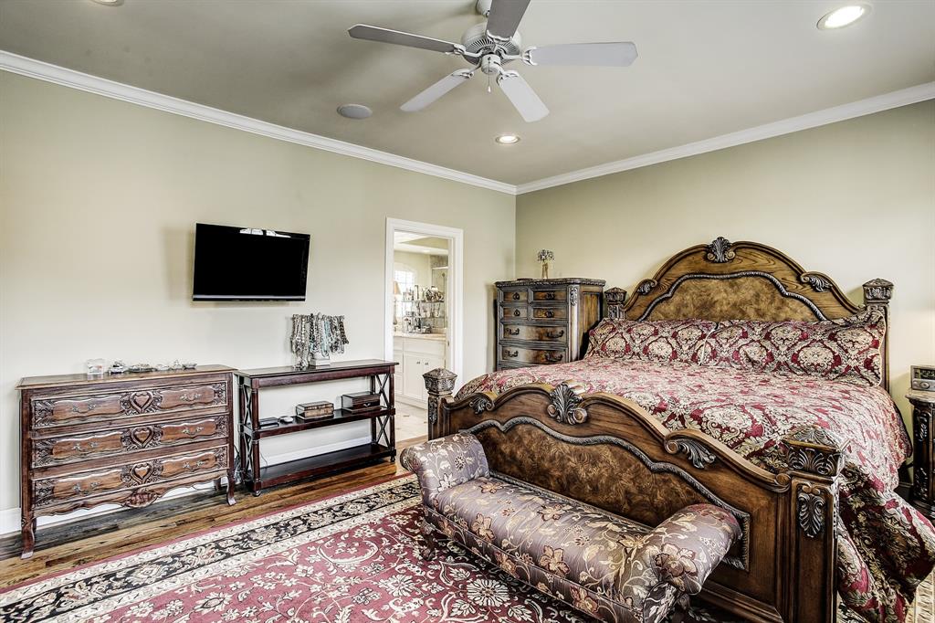 1914 3 Bell Street, Houston, Texas 77019, 3 Bedrooms Bedrooms, 6 Rooms Rooms,3 BathroomsBathrooms,Single-family,For Sale,Bell,79626078