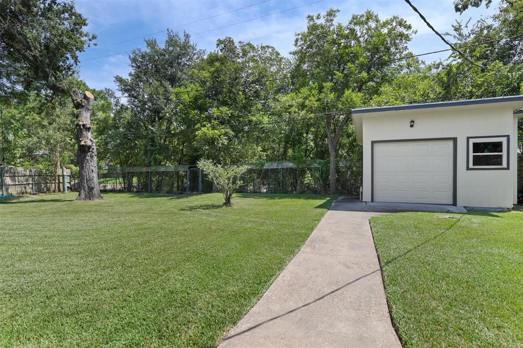 10813 1 Willowisp Drive, Houston, Texas 77035, 3 Bedrooms Bedrooms, 9 Rooms Rooms,2 BathroomsBathrooms,Single-family,For Sale,Willowisp,44702973