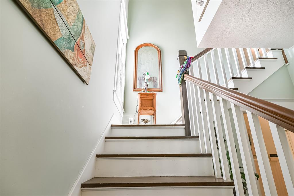 3318 2 Avenue L, Galveston, Texas 77550, 4 Bedrooms Bedrooms, 7 Rooms Rooms,2 BathroomsBathrooms,Single-family,For Sale,Avenue L,63248338