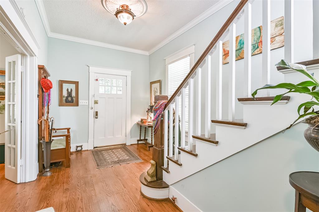 3318 2 Avenue L, Galveston, Texas 77550, 4 Bedrooms Bedrooms, 7 Rooms Rooms,2 BathroomsBathrooms,Single-family,For Sale,Avenue L,63248338