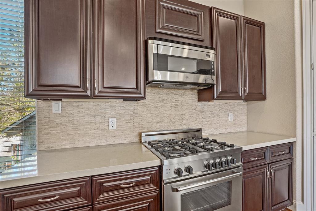2710 3 Link Road, Houston, Texas 77009, 3 Bedrooms Bedrooms, 6 Rooms Rooms,3 BathroomsBathrooms,Single-family,For Sale,Link,55619588