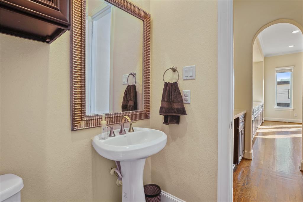 2710 3 Link Road, Houston, Texas 77009, 3 Bedrooms Bedrooms, 6 Rooms Rooms,3 BathroomsBathrooms,Single-family,For Sale,Link,55619588