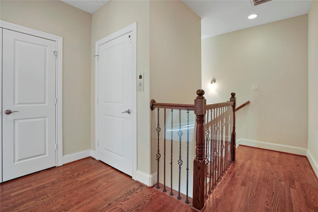 2710 3 Link Road, Houston, Texas 77009, 3 Bedrooms Bedrooms, 6 Rooms Rooms,3 BathroomsBathrooms,Single-family,For Sale,Link,55619588