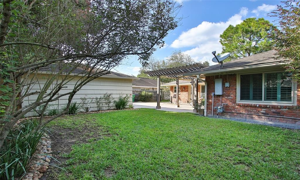 3503 1 Broadmead Drive, Houston, Texas 77025, 3 Bedrooms Bedrooms, 8 Rooms Rooms,2 BathroomsBathrooms,Single-family,For Sale,Broadmead,31257942