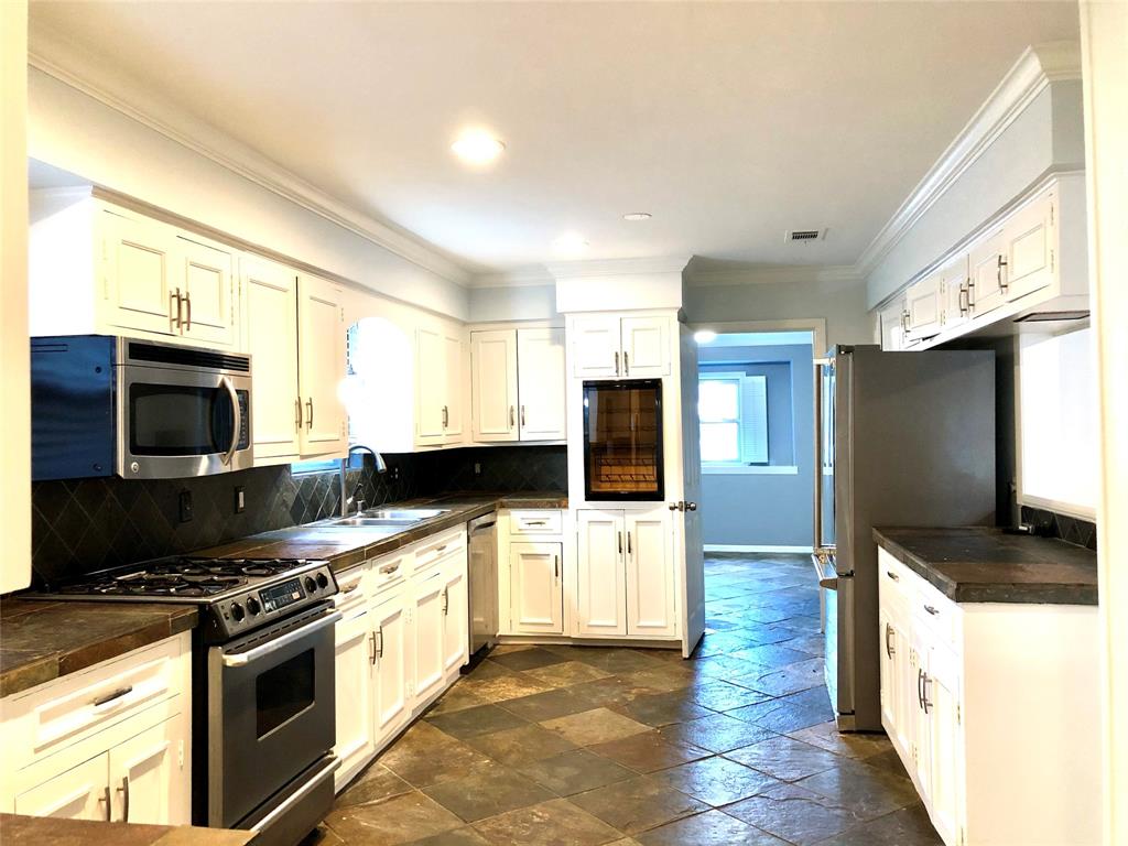 5607 1 Edith Street, Houston, Texas 77081, 3 Bedrooms Bedrooms, 8 Rooms Rooms,2 BathroomsBathrooms,Single-family,For Sale,Edith,88594489