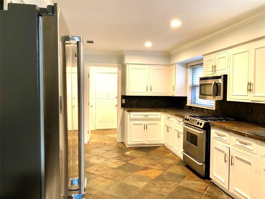 5607 1 Edith Street, Houston, Texas 77081, 3 Bedrooms Bedrooms, 8 Rooms Rooms,2 BathroomsBathrooms,Single-family,For Sale,Edith,88594489