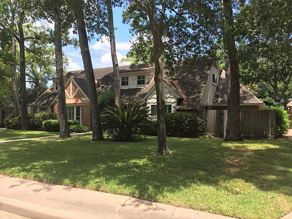 12226 2 Taylorcrest Road, Houston, Texas 77024, 4 Bedrooms Bedrooms, 13 Rooms Rooms,3 BathroomsBathrooms,Single-family,For Sale,Taylorcrest,21206084