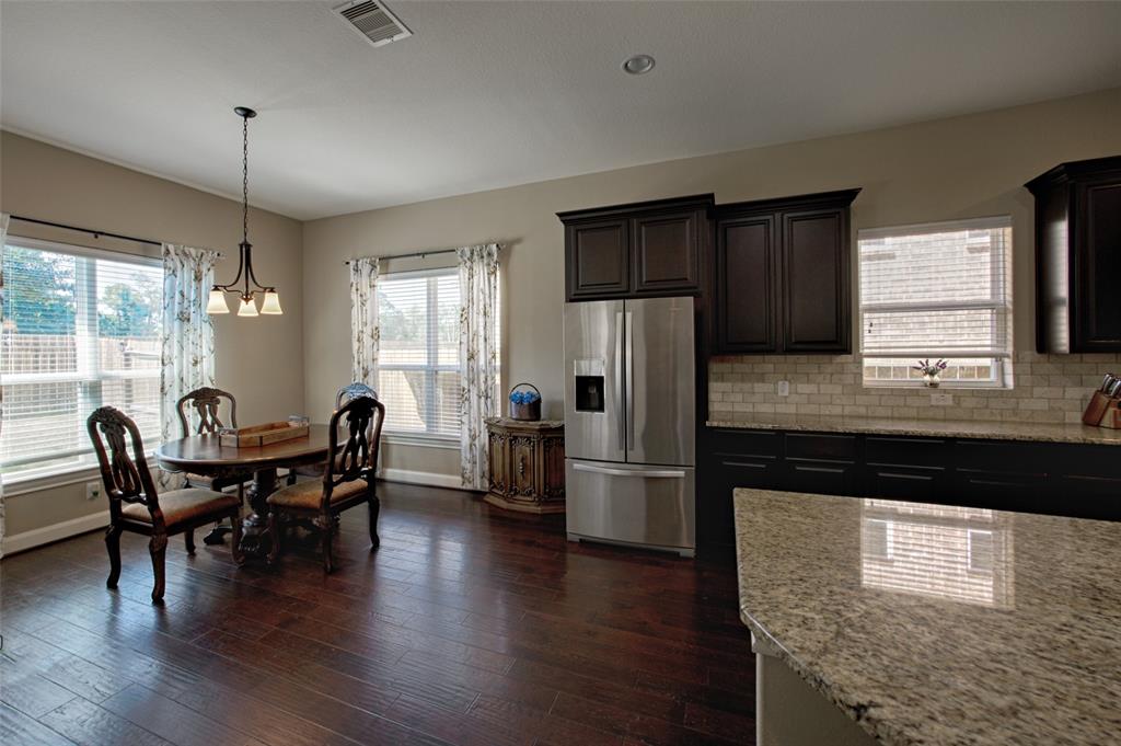 9007 1 Harley Claire Street, Conroe, Texas 77304, 4 Bedrooms Bedrooms, 8 Rooms Rooms,2 BathroomsBathrooms,Single-family,For Sale,Harley Claire,72599883