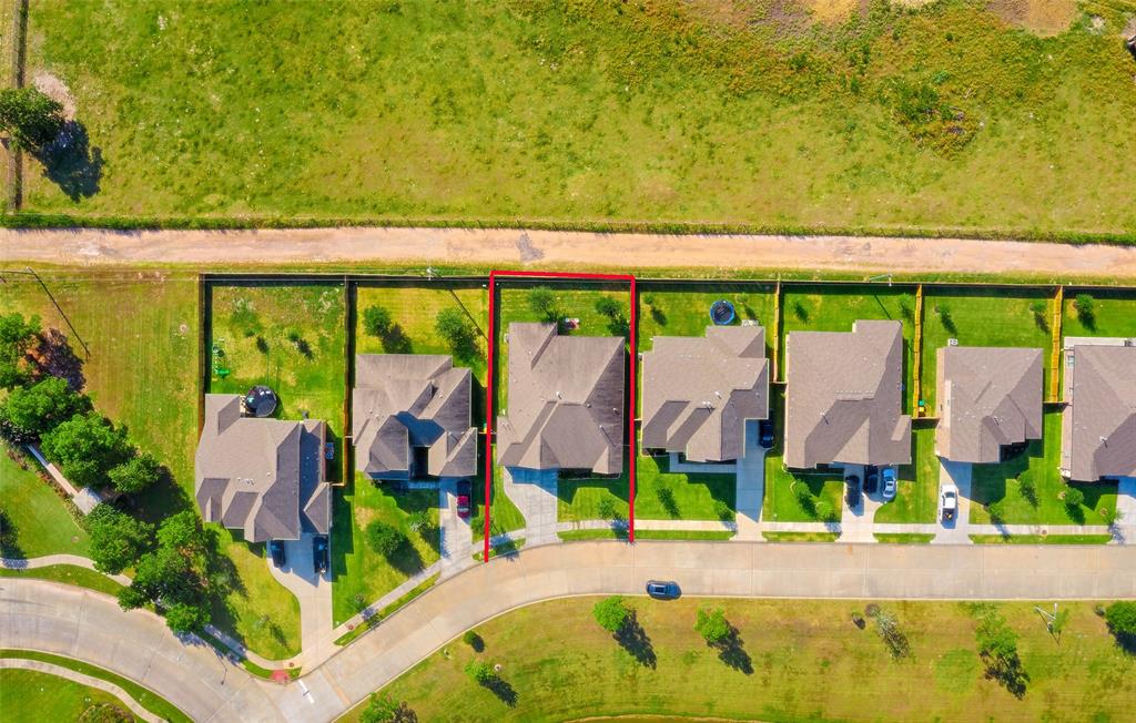 9007 1 Harley Claire Street, Conroe, Texas 77304, 4 Bedrooms Bedrooms, 8 Rooms Rooms,2 BathroomsBathrooms,Single-family,For Sale,Harley Claire,72599883