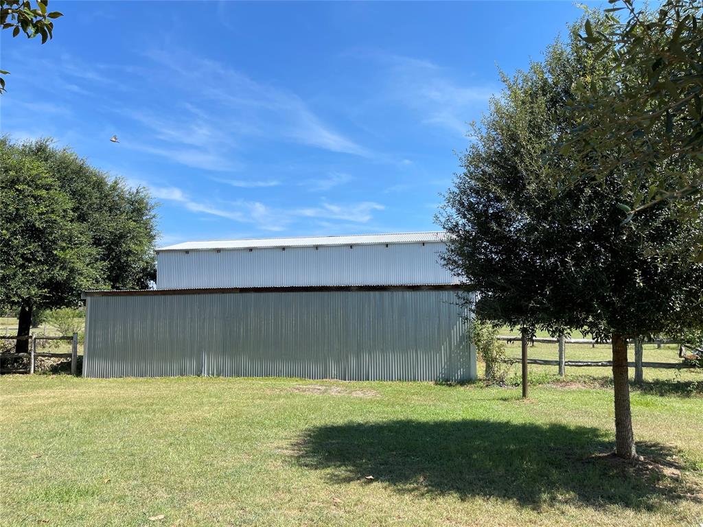 2784 Sealy Road, Sealy, TX 77474