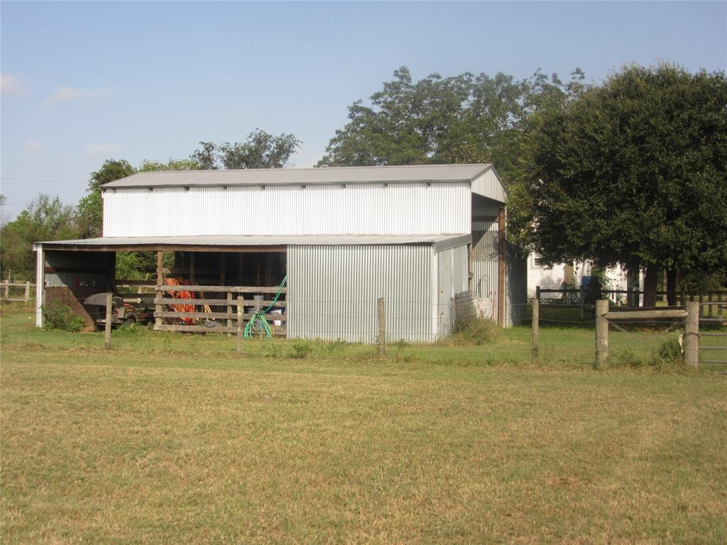 2784 Sealy Road, Sealy, TX 77474