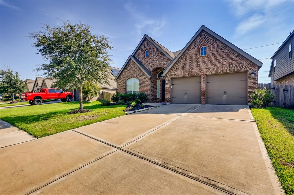 3317 1 Primrose Canyon Lane, Pearland, Texas 77584, 4 Bedrooms Bedrooms, 13 Rooms Rooms,3 BathroomsBathrooms,Single-family,For Sale,Primrose Canyon Lane,9208976