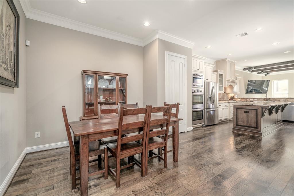 1615 3 Winter Street, Houston, Texas 77007, 3 Bedrooms Bedrooms, 8 Rooms Rooms,3 BathroomsBathrooms,Single-family,For Sale,Winter,71002769