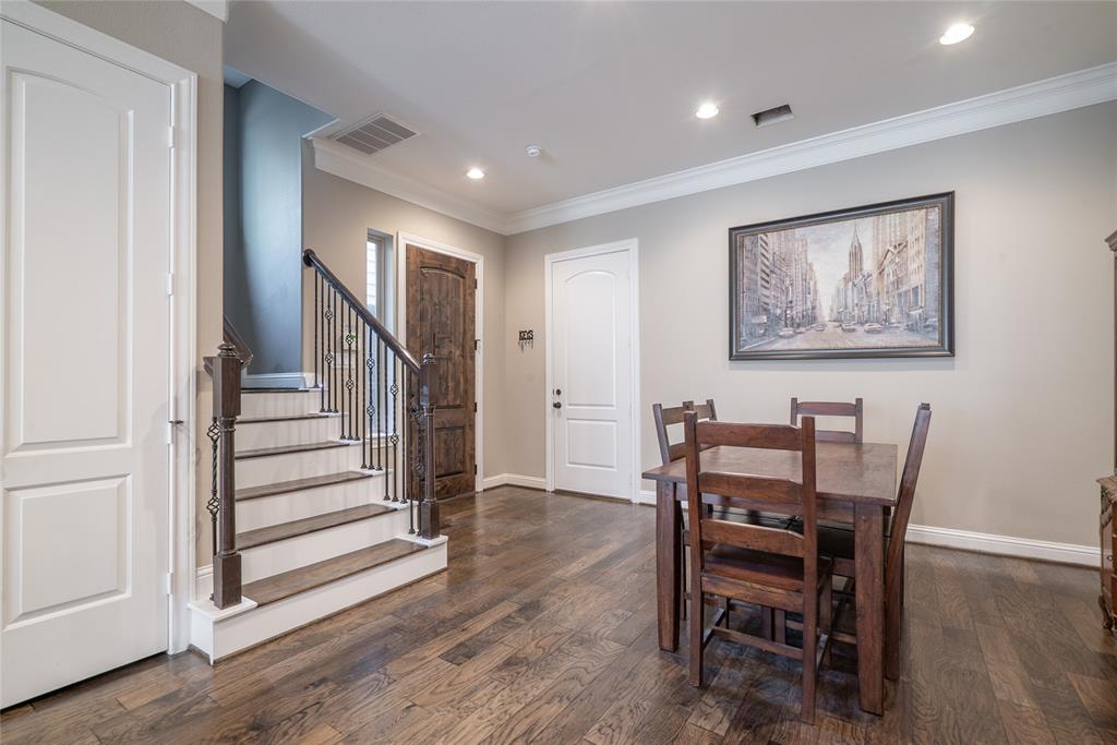 1615 3 Winter Street, Houston, Texas 77007, 3 Bedrooms Bedrooms, 8 Rooms Rooms,3 BathroomsBathrooms,Single-family,For Sale,Winter,71002769