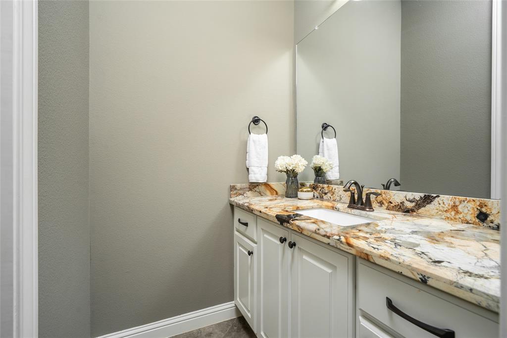 1615 3 Winter Street, Houston, Texas 77007, 3 Bedrooms Bedrooms, 8 Rooms Rooms,3 BathroomsBathrooms,Single-family,For Sale,Winter,71002769