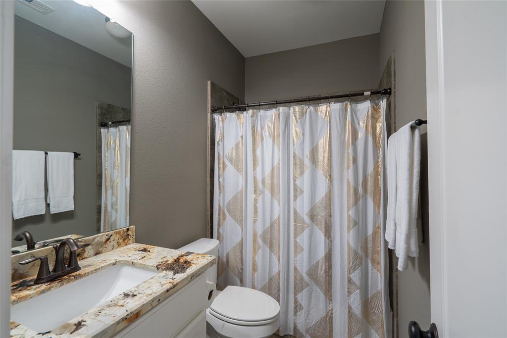 1615 3 Winter Street, Houston, Texas 77007, 3 Bedrooms Bedrooms, 8 Rooms Rooms,3 BathroomsBathrooms,Single-family,For Sale,Winter,71002769