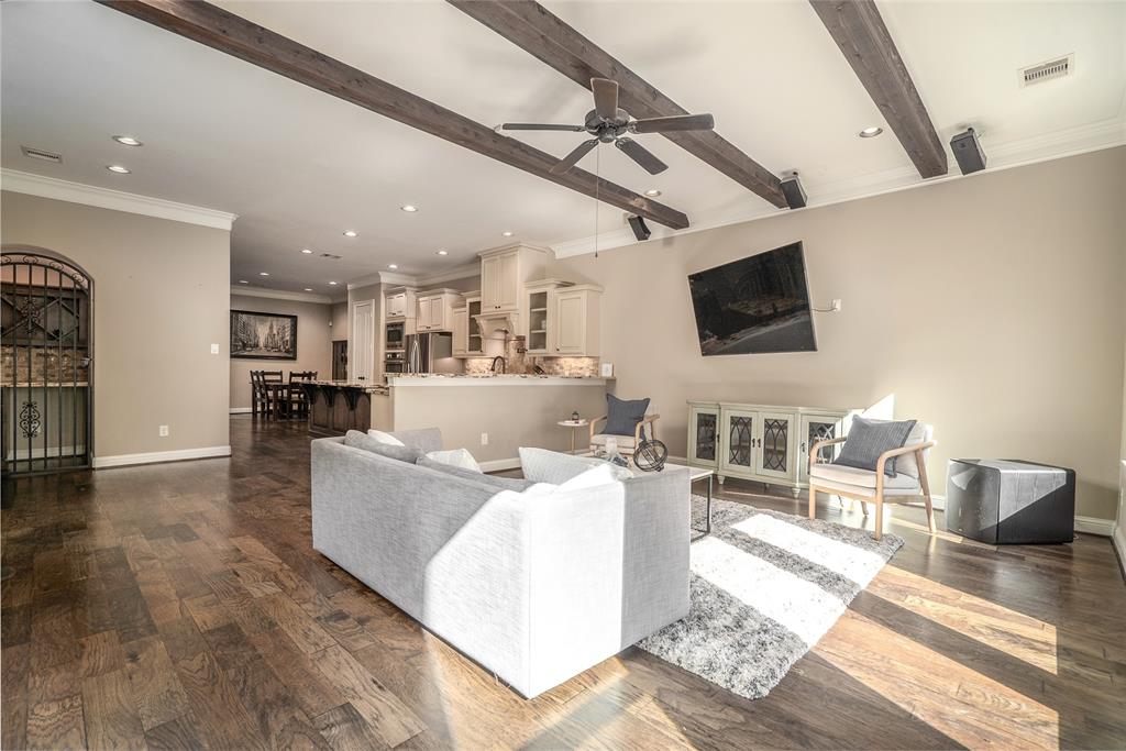 1615 3 Winter Street, Houston, Texas 77007, 3 Bedrooms Bedrooms, 8 Rooms Rooms,3 BathroomsBathrooms,Single-family,For Sale,Winter,71002769
