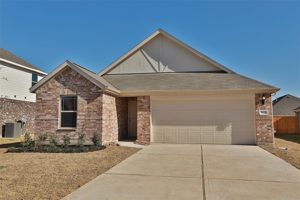 7031 1 Terra Drive, Manvel, Texas 77578, 3 Bedrooms Bedrooms, 5 Rooms Rooms,2 BathroomsBathrooms,Single-family,For Sale,Terra,6562781