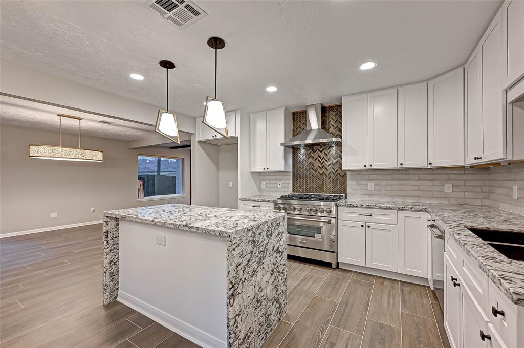 41 2 Eagle Court, The Woodlands, Texas 77380, 4 Bedrooms Bedrooms, 5 Rooms Rooms,2 BathroomsBathrooms,Single-family,For Sale,Eagle,57753359
