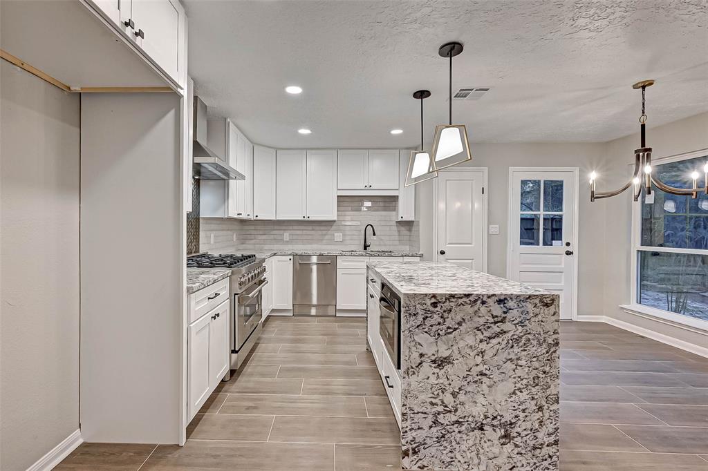 41 2 Eagle Court, The Woodlands, Texas 77380, 4 Bedrooms Bedrooms, 5 Rooms Rooms,2 BathroomsBathrooms,Single-family,For Sale,Eagle,57753359