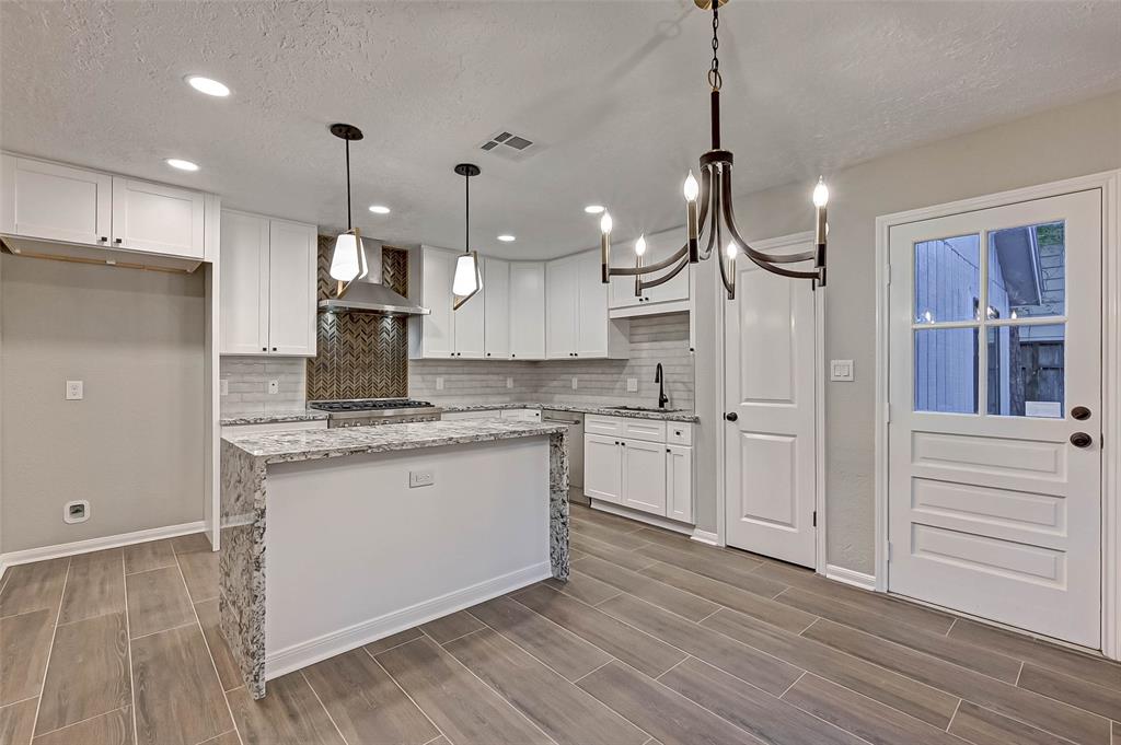 41 2 Eagle Court, The Woodlands, Texas 77380, 4 Bedrooms Bedrooms, 5 Rooms Rooms,2 BathroomsBathrooms,Single-family,For Sale,Eagle,57753359