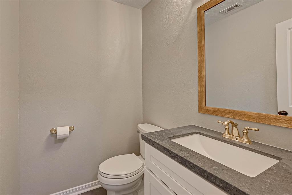 41 2 Eagle Court, The Woodlands, Texas 77380, 4 Bedrooms Bedrooms, 5 Rooms Rooms,2 BathroomsBathrooms,Single-family,For Sale,Eagle,57753359