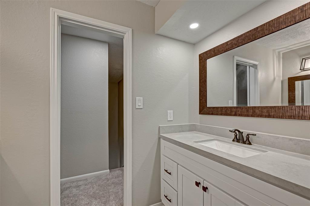 41 2 Eagle Court, The Woodlands, Texas 77380, 4 Bedrooms Bedrooms, 5 Rooms Rooms,2 BathroomsBathrooms,Single-family,For Sale,Eagle,57753359