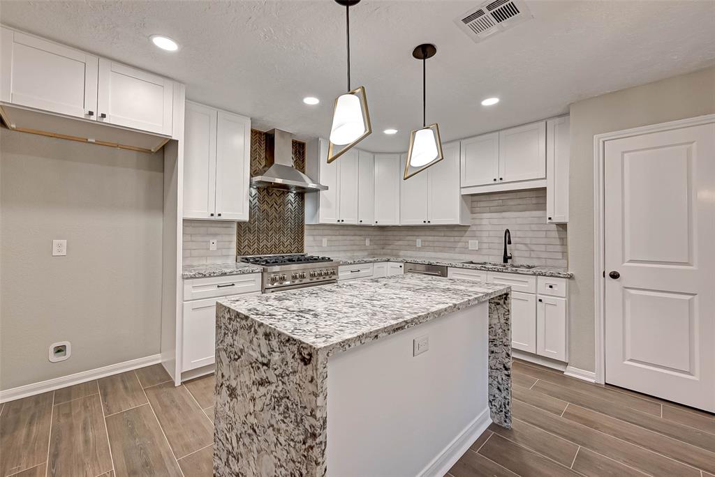 41 2 Eagle Court, The Woodlands, Texas 77380, 4 Bedrooms Bedrooms, 5 Rooms Rooms,2 BathroomsBathrooms,Single-family,For Sale,Eagle,57753359