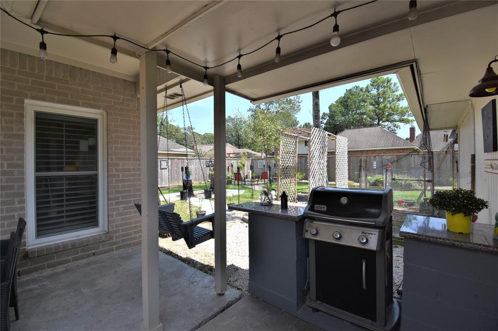 718 1 Olde Oaks Drive, Dickinson, Texas 77539, 3 Bedrooms Bedrooms, 9 Rooms Rooms,2 BathroomsBathrooms,Single-family,For Sale,Olde Oaks,69400326