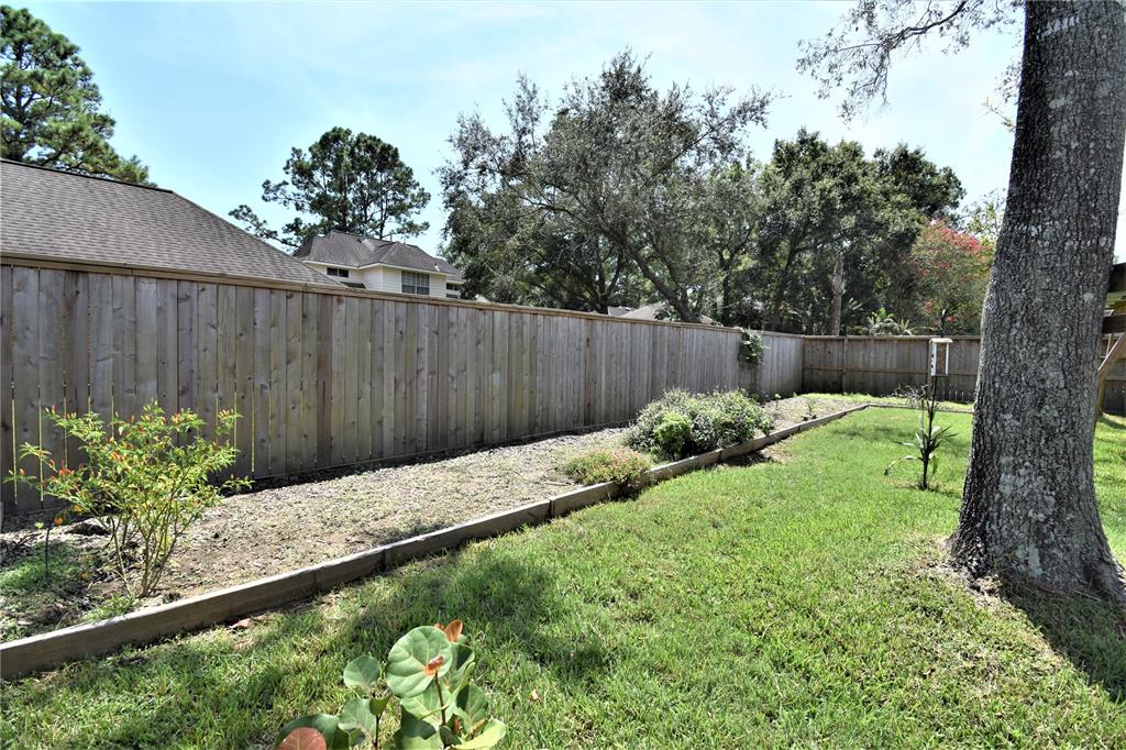 718 1 Olde Oaks Drive, Dickinson, Texas 77539, 3 Bedrooms Bedrooms, 9 Rooms Rooms,2 BathroomsBathrooms,Single-family,For Sale,Olde Oaks,69400326