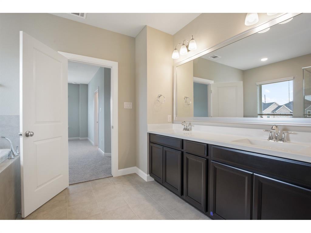 2183 2 Creekside Breeze Drive, Missouri City, Texas 77459, 3 Bedrooms Bedrooms, 7 Rooms Rooms,2 BathroomsBathrooms,Single-family,For Sale,Creekside Breeze,64469466