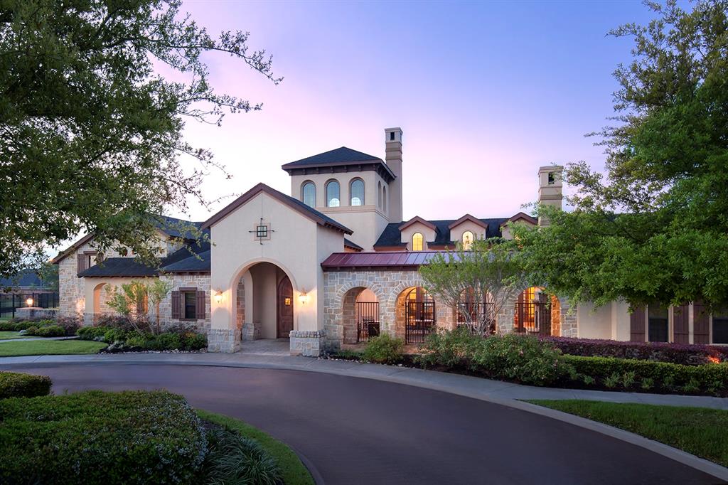 20406 1 Laila Manor Lane, Richmond, Texas 77407, 4 Bedrooms Bedrooms, 7 Rooms Rooms,3 BathroomsBathrooms,Single-family,For Sale,Laila Manor,71604771