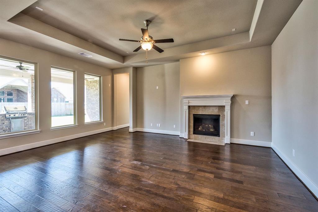 20406 1 Laila Manor Lane, Richmond, Texas 77407, 4 Bedrooms Bedrooms, 7 Rooms Rooms,3 BathroomsBathrooms,Single-family,For Sale,Laila Manor,71604771