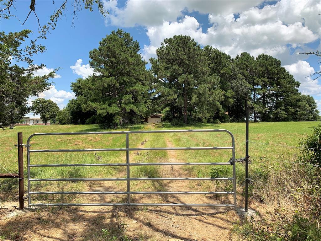 20238 Highway 90, Bedias, TX 77831