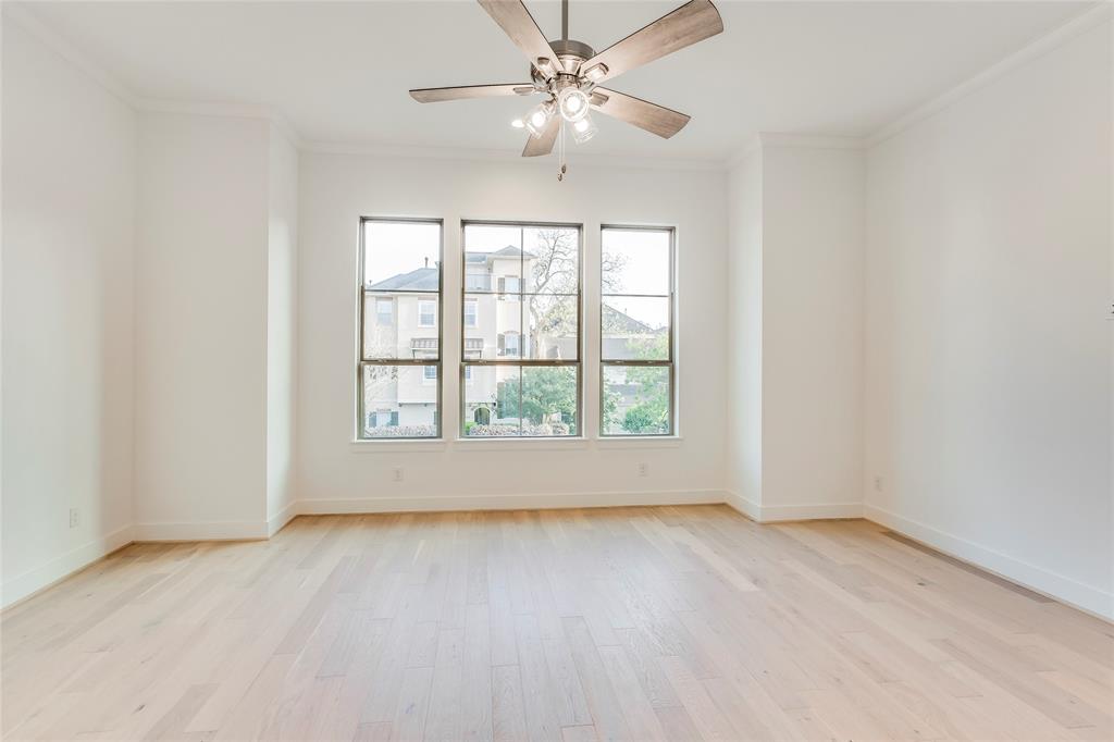 2704 2 BALDWIN Street, Houston, Texas 77006, 3 Bedrooms Bedrooms, 11 Rooms Rooms,2 BathroomsBathrooms,Single-family,For Sale,BALDWIN,65760660