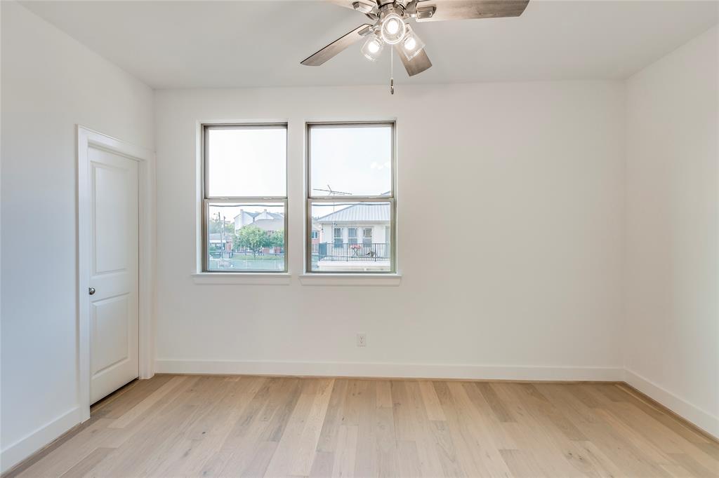 2704 2 BALDWIN Street, Houston, Texas 77006, 3 Bedrooms Bedrooms, 11 Rooms Rooms,2 BathroomsBathrooms,Single-family,For Sale,BALDWIN,65760660