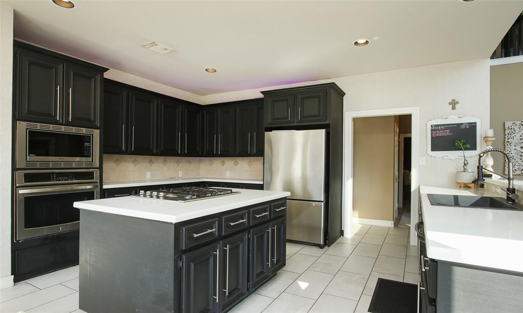 8519 2 Forest Lane, Sugar Land, Texas 77479, 4 Bedrooms Bedrooms, 10 Rooms Rooms,3 BathroomsBathrooms,Single-family,For Sale,Forest,58335333