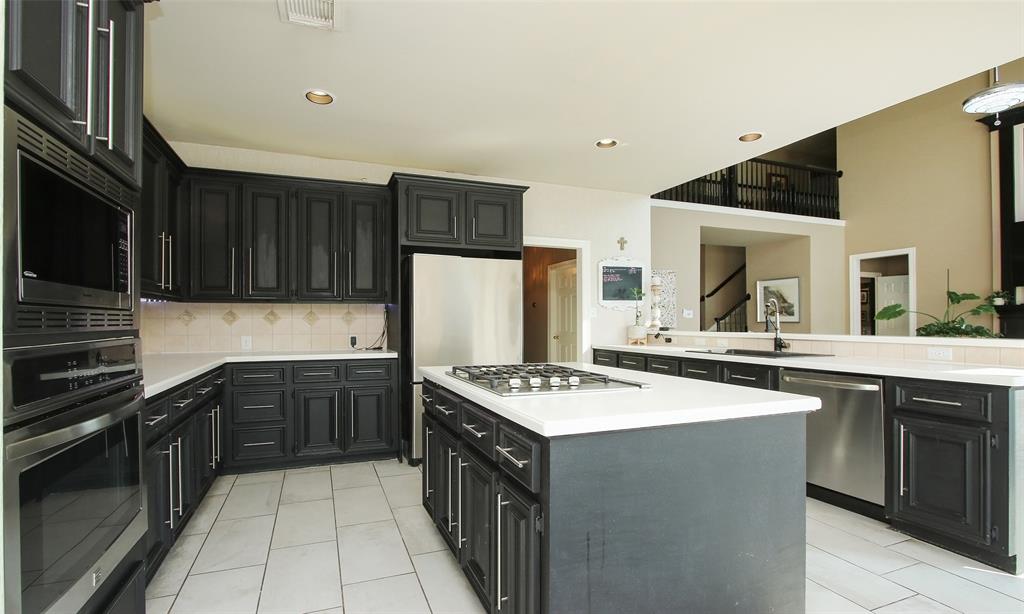 8519 2 Forest Lane, Sugar Land, Texas 77479, 4 Bedrooms Bedrooms, 10 Rooms Rooms,3 BathroomsBathrooms,Single-family,For Sale,Forest,58335333