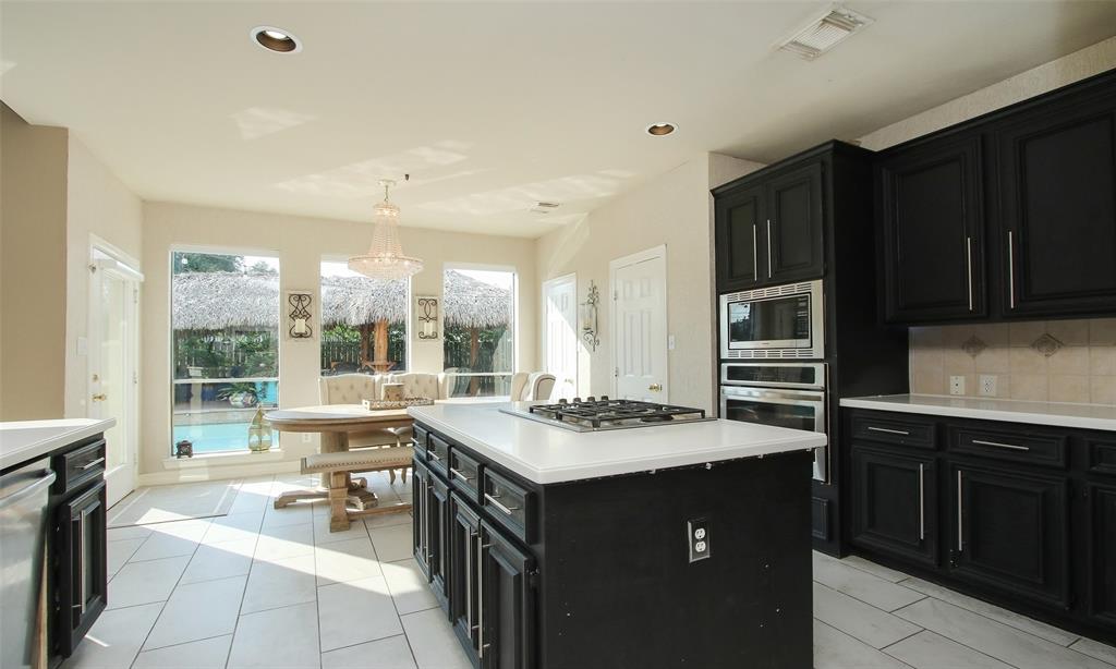 8519 2 Forest Lane, Sugar Land, Texas 77479, 4 Bedrooms Bedrooms, 10 Rooms Rooms,3 BathroomsBathrooms,Single-family,For Sale,Forest,58335333