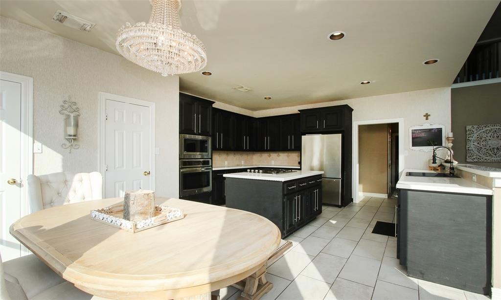 8519 2 Forest Lane, Sugar Land, Texas 77479, 4 Bedrooms Bedrooms, 10 Rooms Rooms,3 BathroomsBathrooms,Single-family,For Sale,Forest,58335333