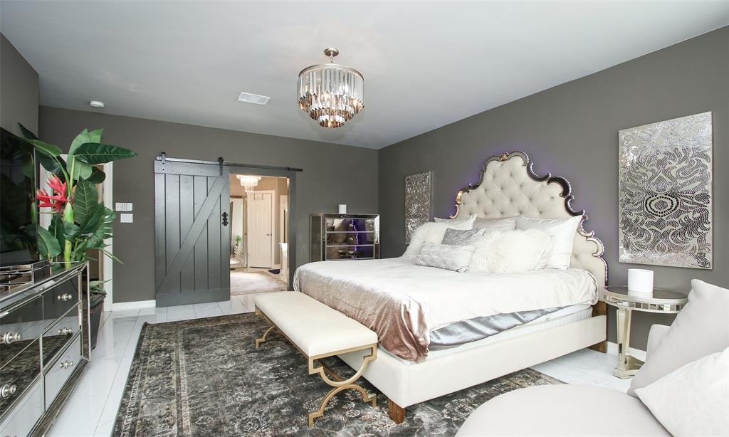 8519 2 Forest Lane, Sugar Land, Texas 77479, 4 Bedrooms Bedrooms, 10 Rooms Rooms,3 BathroomsBathrooms,Single-family,For Sale,Forest,58335333